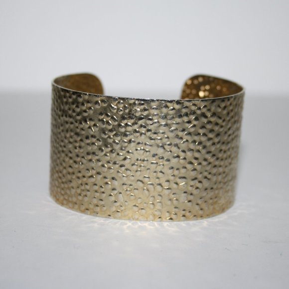 Pretty gold textured cuff bracelet 1.5" tall - Picture 1 of 5